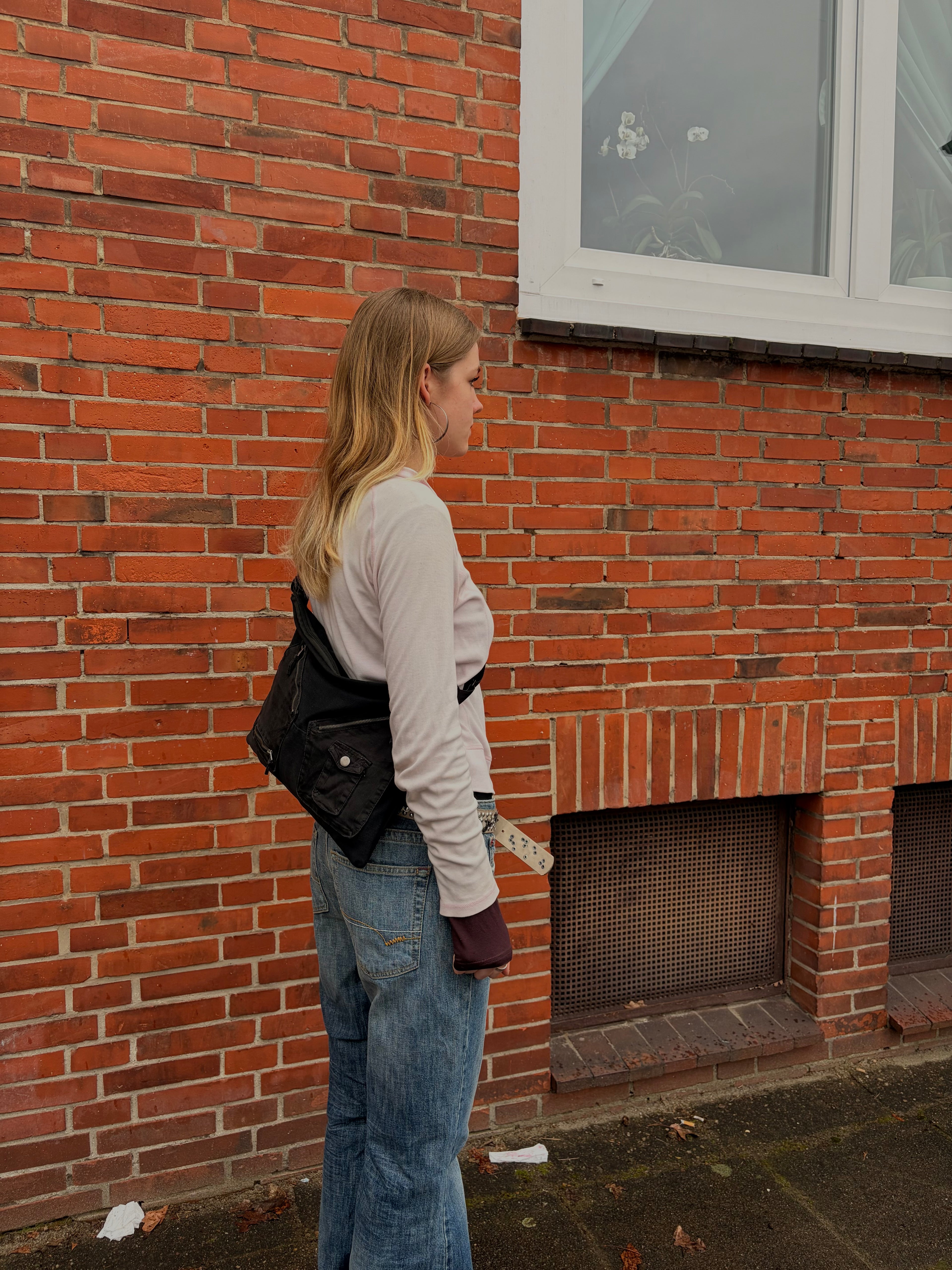 Schwarze Umhängetasche aus alter Hose, Upcycled Cross Body Bag, Handtasche, Handbag, Handmade